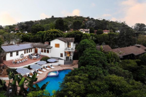 Romero by AvantStay Stunning Villa Close to Beach w Pool & Spa